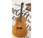 Miniatura guitarra clássica MLC MGT-5920, em madeira, c/suporte